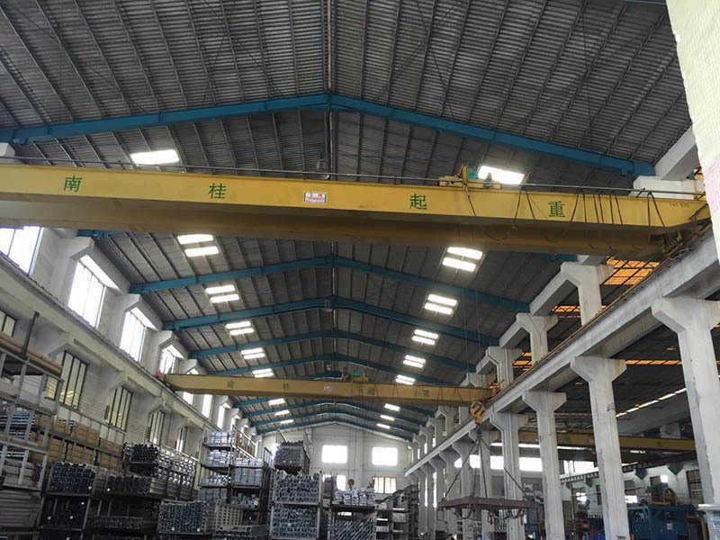 CE Certified 10T/20T Double Girder Overhead Crane for EU Workshops