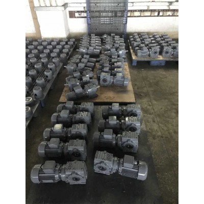 Budget-Friendly Small Vertical Helical Speed Reduction Gearbox Manufacturer