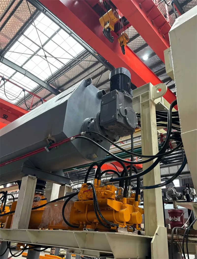 Guangdong Foshan Factory 5HP Helical Bevel Geared Motor