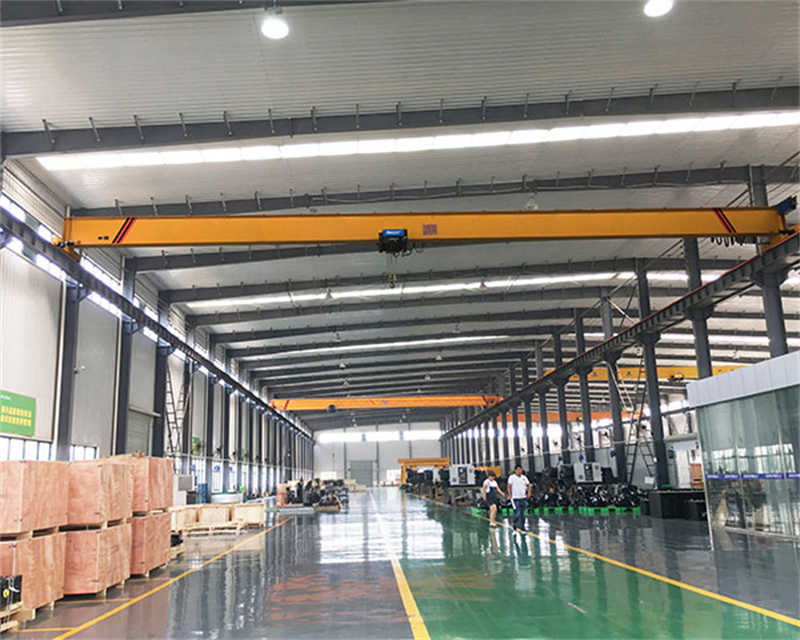 Customized 8t Single Girder Overhead Crane for Italian Industry