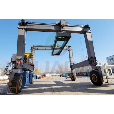 40 Ton Rubber Tyred Gantry Crane for Port Container Handling 35m Span