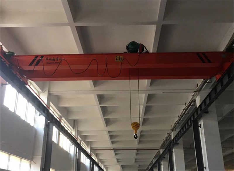 Double Girder Overhead Crane for Industrial Manufacturing and Warehousing