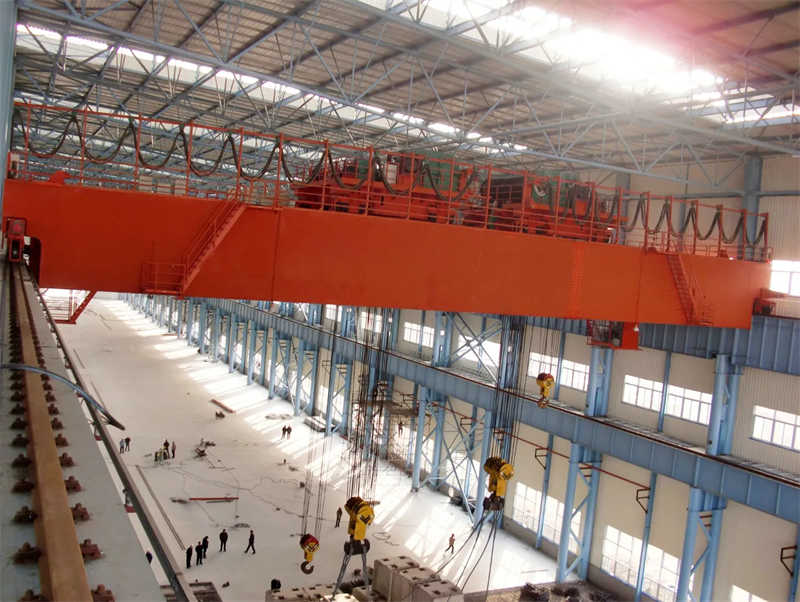 High Efficiency Double Girder Overhead Crane with Advanced Electric Hoist