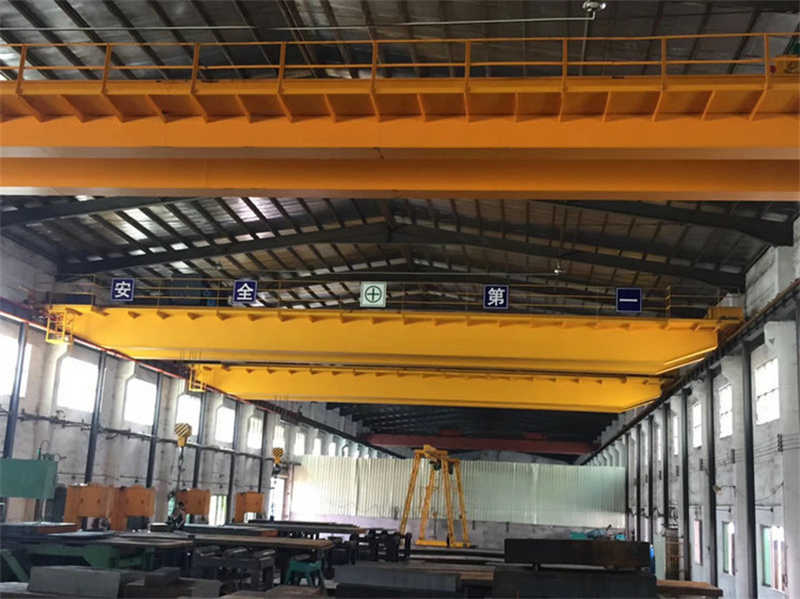 High Efficiency Double Girder Overhead Crane with Advanced Electric Hoist