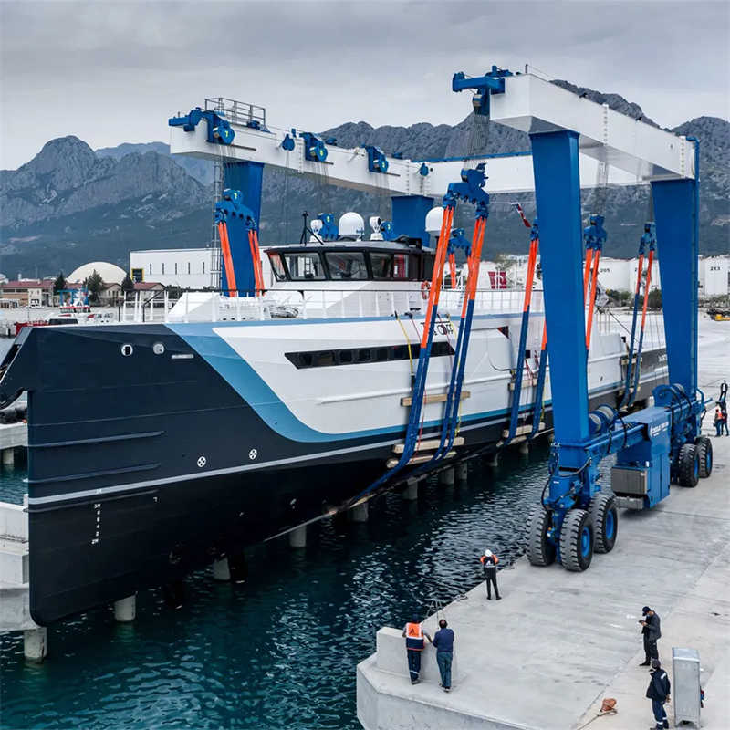 Huasui Mobile Yacht Crane for Port with CE Certificate