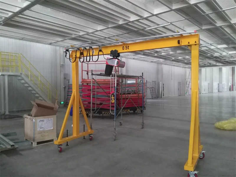 2 Ton Aluminum & Steel Gantry Crane for Maximum Durability and Stability