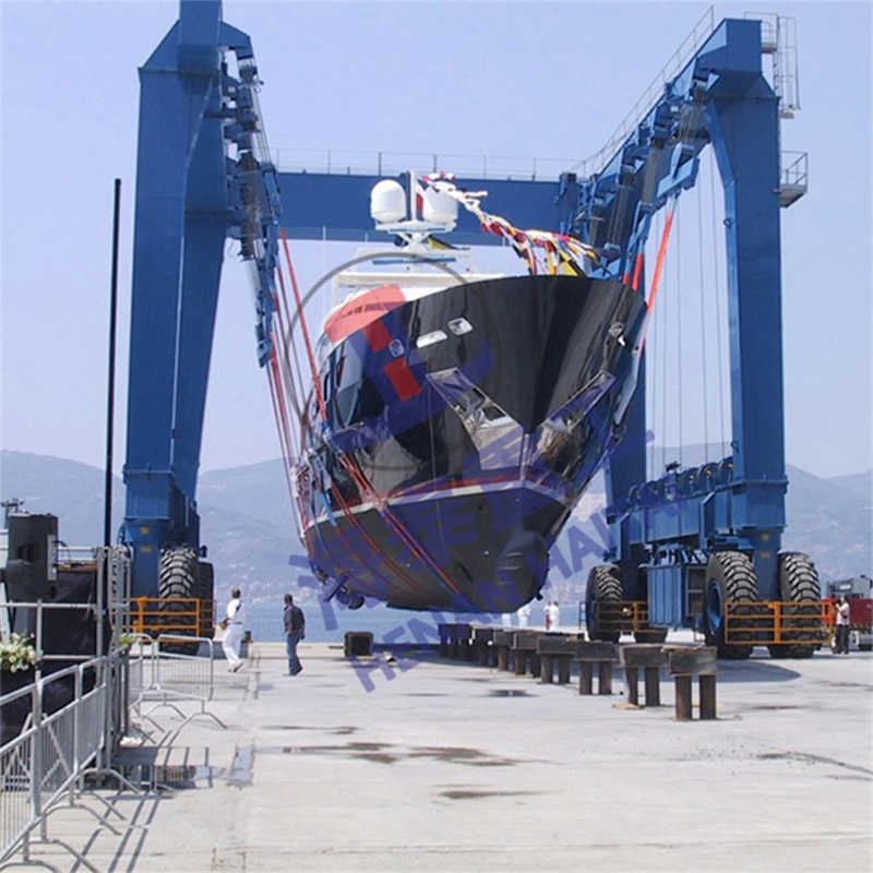 Heavy Duty 200 Ton Mobile Boat Hoist Crane for Shipyards