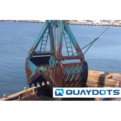 Robust Clamshell Grab Bucket with Reinforced Teeth for Mining Operations