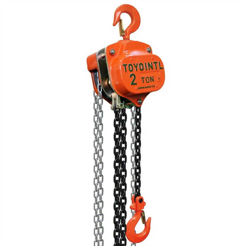 Compact and Lightweight Manual Chain Hoist for Maintenance and Repair