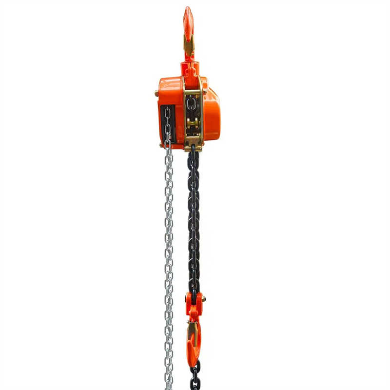 Compact and Lightweight Manual Chain Hoist for Maintenance and Repair