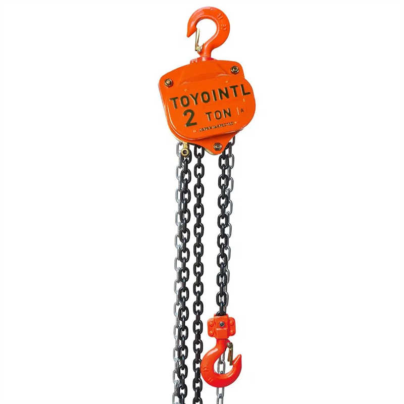 Compact and Lightweight Manual Chain Hoist for Maintenance and Repair