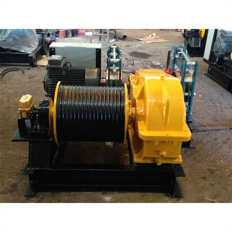 Portable Electric Slow-Speed Winch with Automatic Braking System