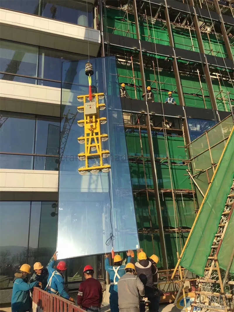 Multi-Suction Cup Vacuum Lifting Equipment for Large Panel & Board Transfer