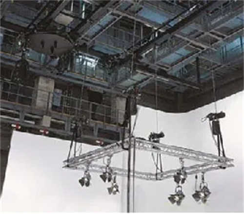 250kg-2ton Stage Chain Hoist with Ce