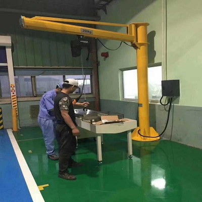 Robust Steel Construction Floor Mounted Jib Crane, 3 Ton & 360° Rotating