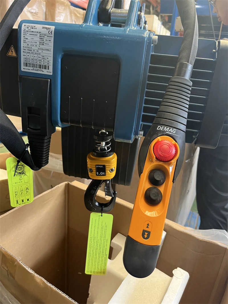 Robust 500kg European Electric Chain Hoist for Industrial Lifting Operations