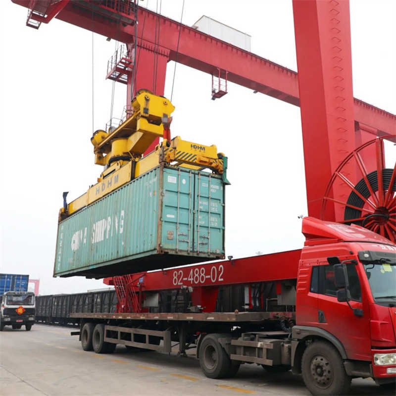Port Rubber Tire Container Gantry Crane 30.5-40.5 Ton Range from China