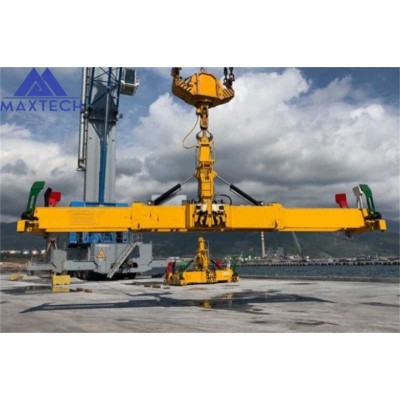 Versatile Container Spreader Adaptable to Multiple Container Types