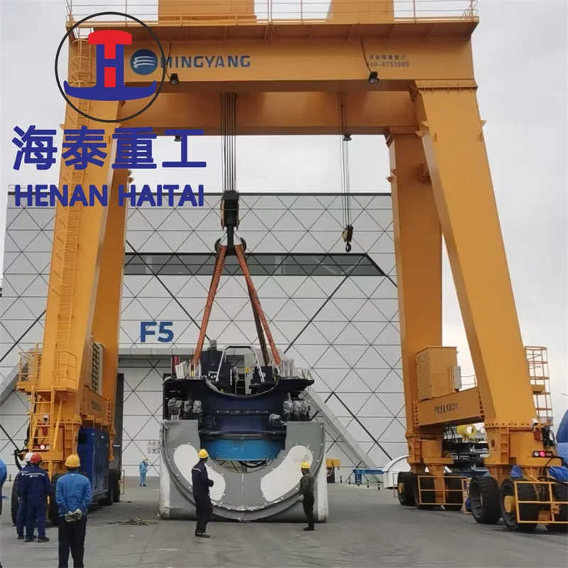 42t Rubber Tyred Crane Delivered to Vietnamese New Port Project