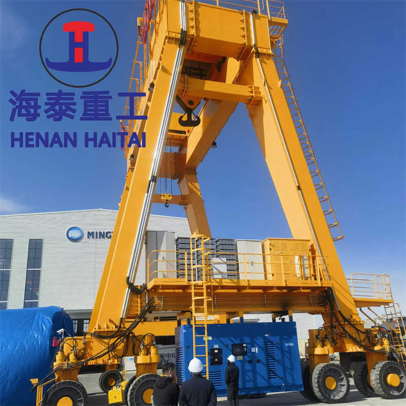 42t Rubber Tyred Crane Delivered to Vietnamese New Port Project