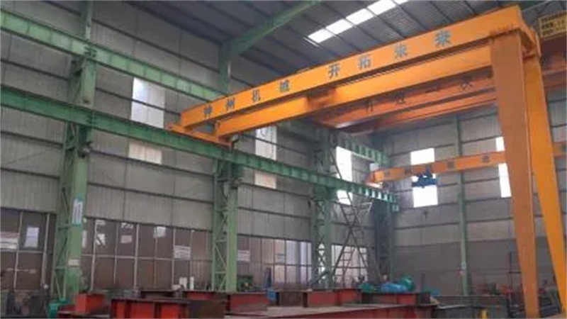 10 Ton Semi-Gantry Crane for Steel Yard - China Supplier to USA