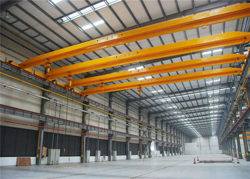 Overhead Lifting Crane with Remote Control for Enhanced Operational Safety