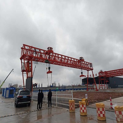 100 Ton Large-Span Truss Gantry Crane, 40m for Bridge Prefab Project