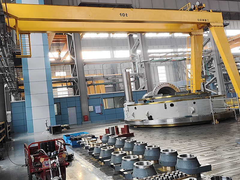 Custom 16T Semi Gantry Crane, 10m Span for Thailand Warehouse