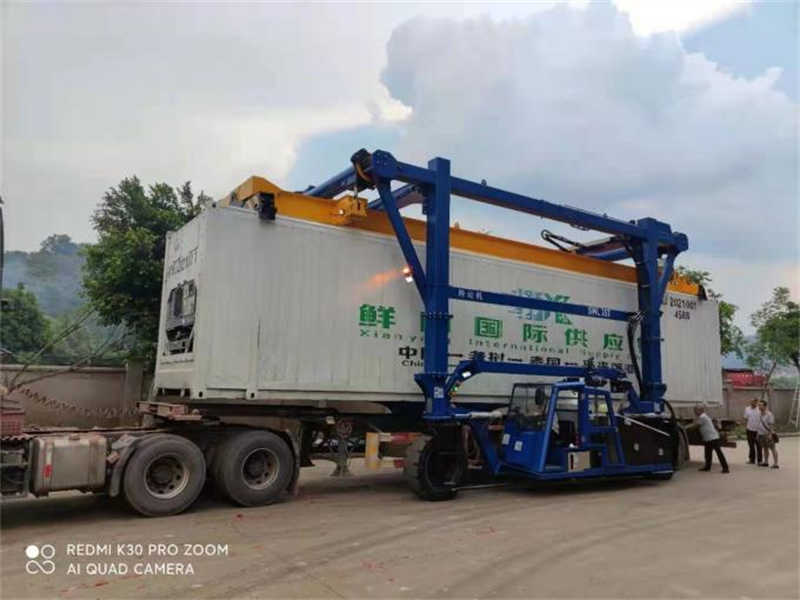 50T Mobile Gantry Crane, Diesel Powered for Outdoor Construction