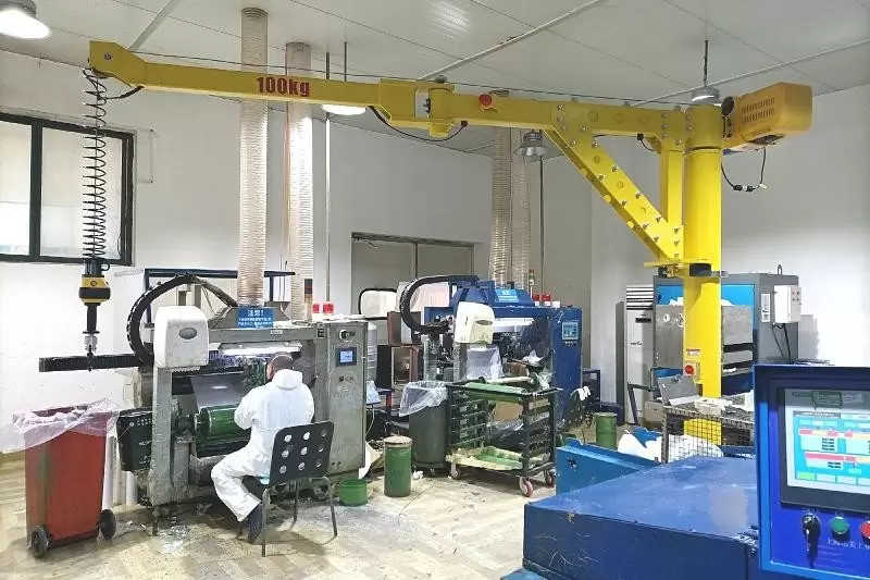 Pillar Jib Crane LS, 1000kg Max, 5m Jib, 270° Slewing, Electric Hoist