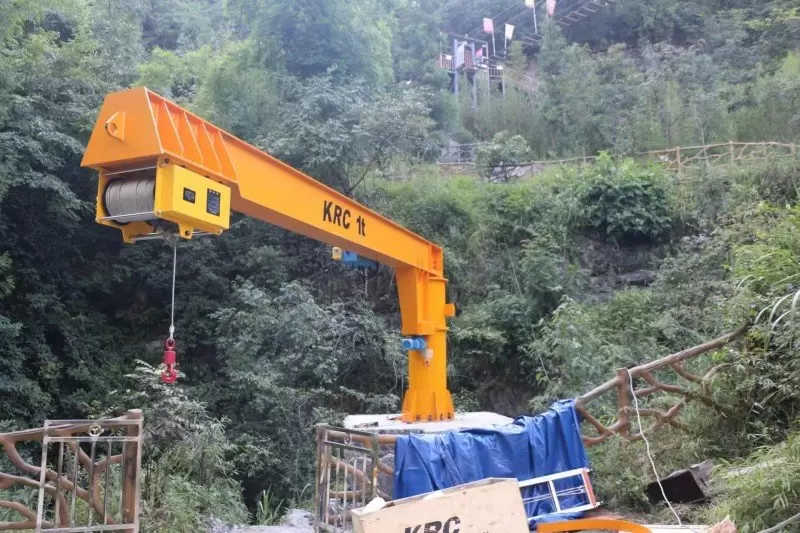 Pillar Jib Crane LS offers 500kg lifting capacity across a 6 meter jib span