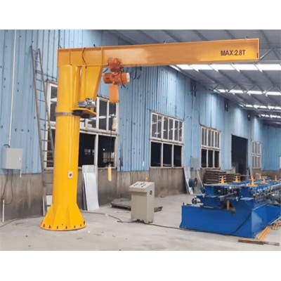 Portable 2 ton mobile jib crane with 4m reach for job sites.