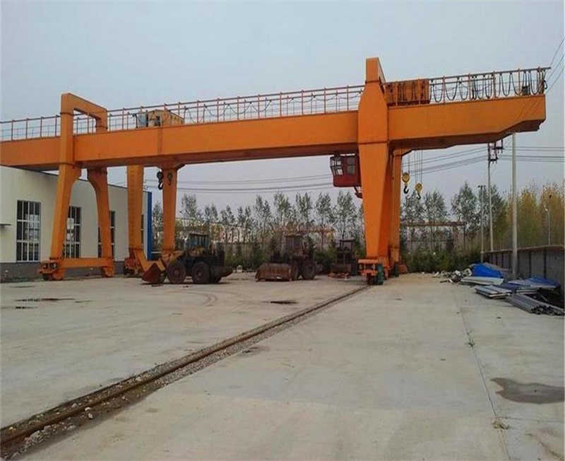 Versatile 35 Ton Double Girder Winch Gantry Crane for UAE