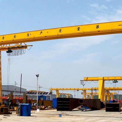 European Design 12 Ton Gantry Crane with 28m Long Span for Wide Areas