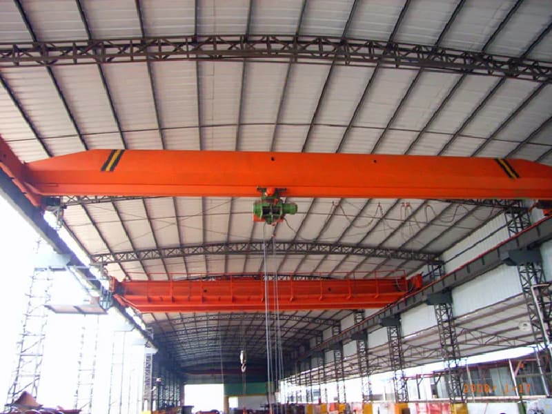 1T LB Model ExdIIBT4 Crane Colombia Pharma Lab 7.5m Span