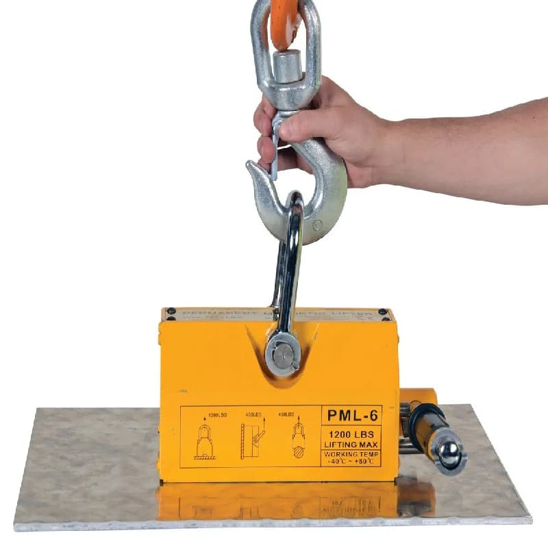 Malaysia Metal Recycling 3000kg Magnetic Lifter For Scrap Handling