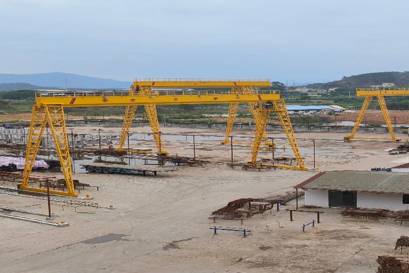 40 Ton Single Girder Gantry Crane with 15m Height for Port Logistics