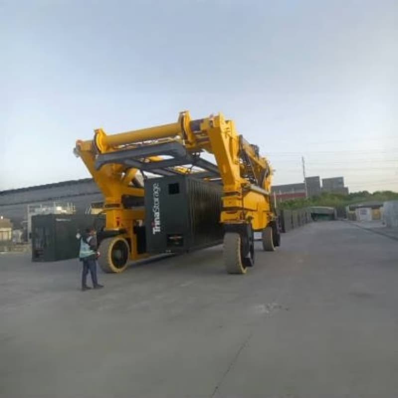 80 Ton Heavy Duty Straddle Carriers for Mexican Industrial Hubs