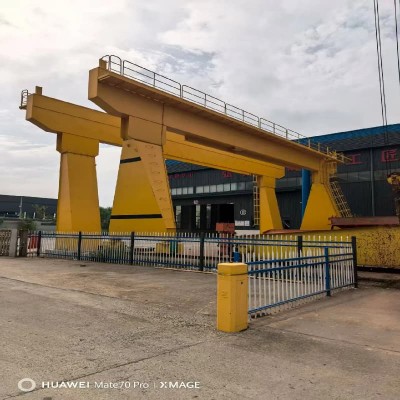 Yuantai 25m Span Outdoor Gantry Crane for Uruguay Shipyard
