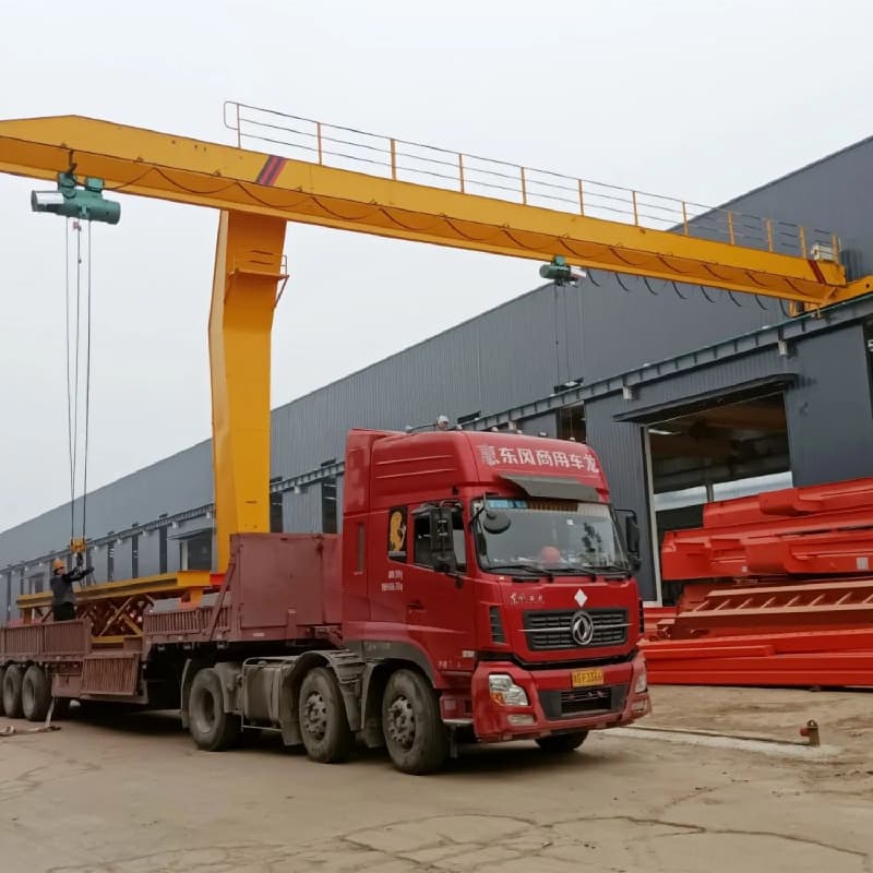 Yuantai 10 Ton Radio Control Semi Portal Crane for Brazil Warehouse