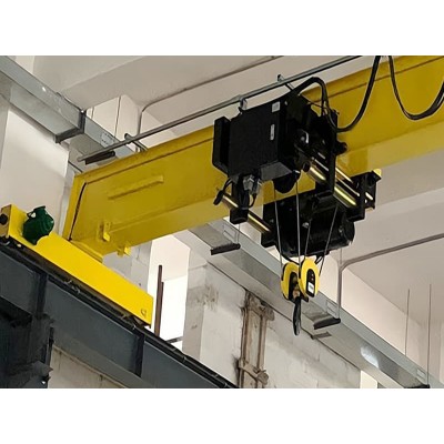 2-Ton European Electric Single Girder Crane with 8m Span for Warehousing