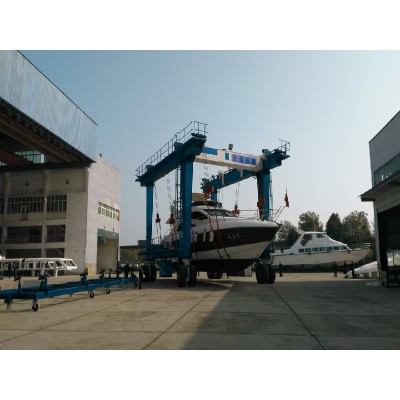 Compact Mobile Boat Crane with 50 Ton Lifting Capacity and 5 Meter Span