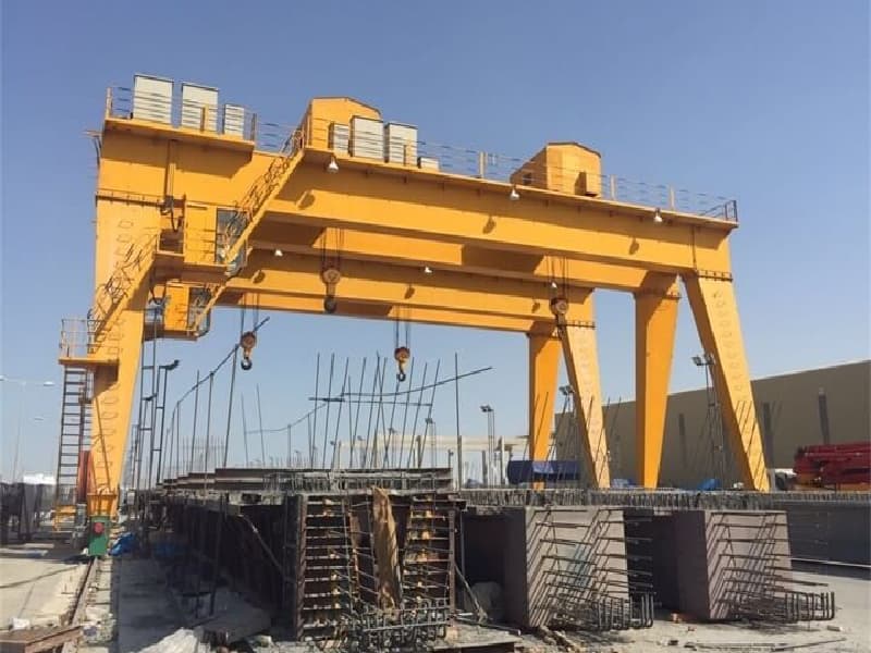 Huada 400 Ton Gantry Crane with Large Span for Wide Areas