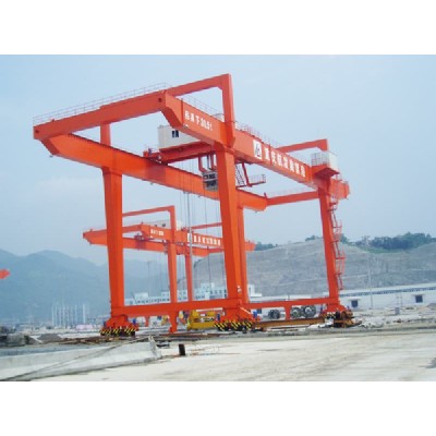 80 Ton Rail Mounted Container Gantry Crane 26m Main Hook Lift (Balanced)