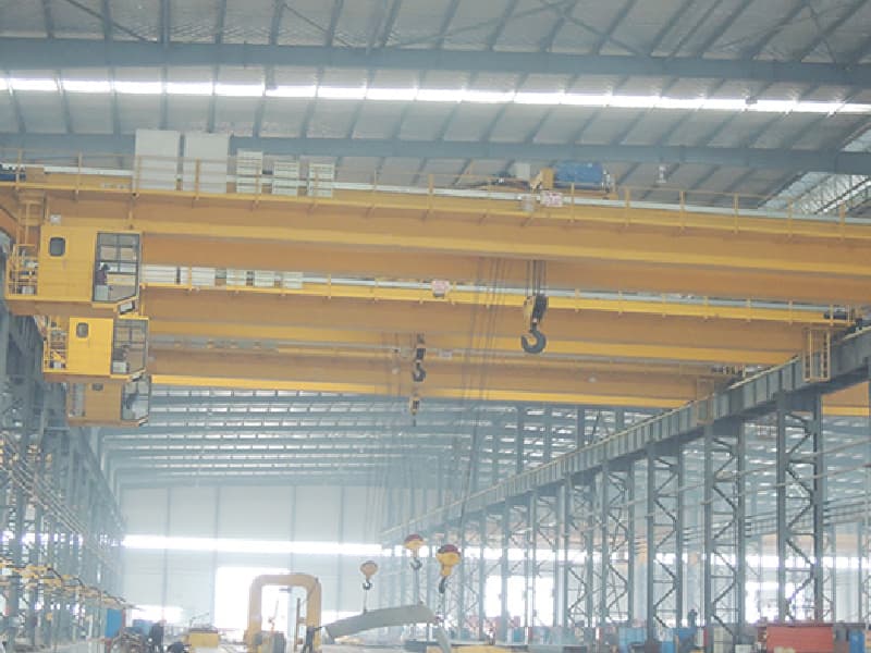 32 Ton QD Double Girder Overhead Crane 18m Lift 28m Span