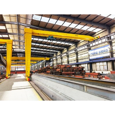 BMH Semi-Gantry Crane - 7.5 Ton Capacity, 8m Hoist Height, 12m Span