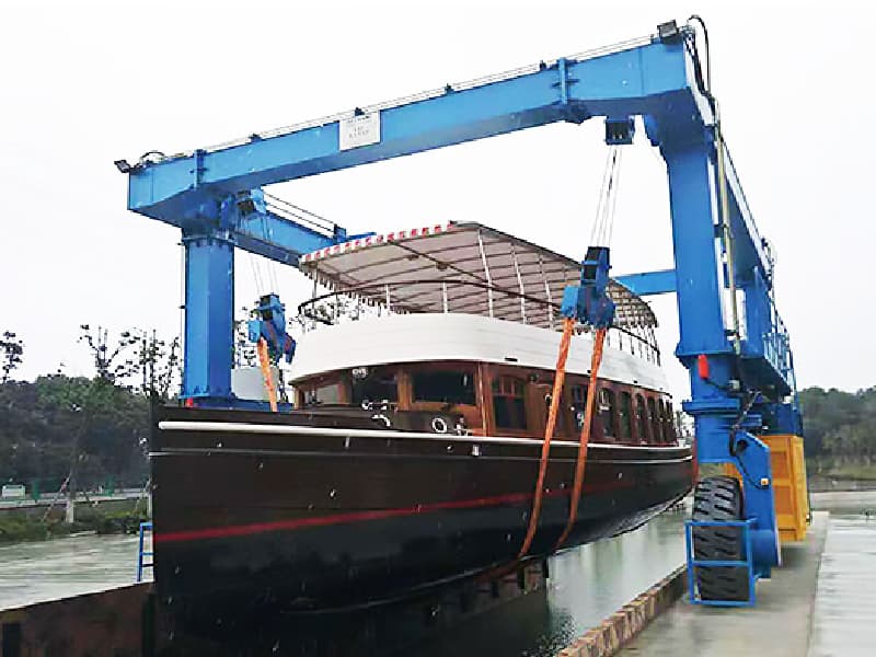 Boat Traveling Crane - 50 Ton Capacity, 20m Span, Medium-Duty Boat Handler