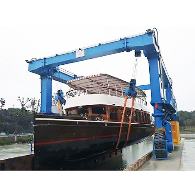 Boat Traveling Crane - 50 Ton Capacity, 20m Span, Medium-Duty Boat Handler