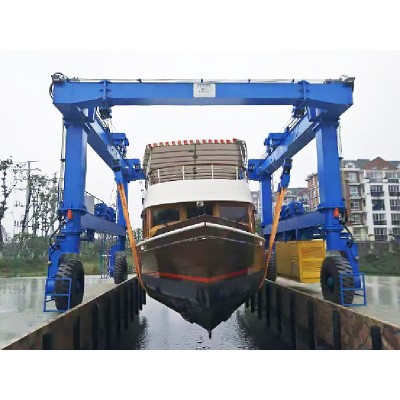 Boat Traveling Crane - 150 Ton Capacity, 25m Span, Powerful Dry Dock Crane