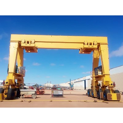 Rubber Tire Gantry Crane - 20 Ton Capacity, 18m Hoist Height, 15m Span